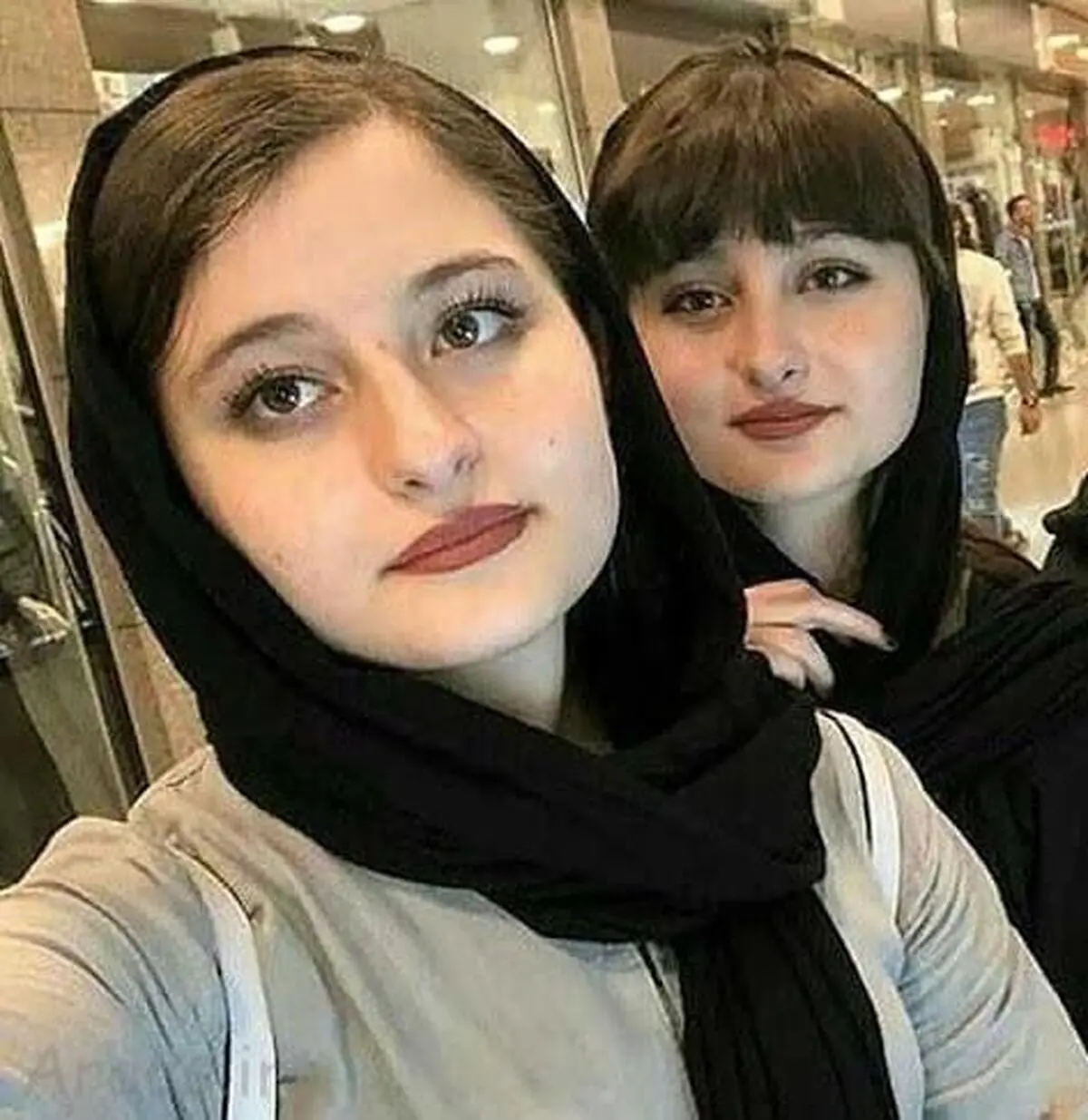 سارا+و+نیکا (4)