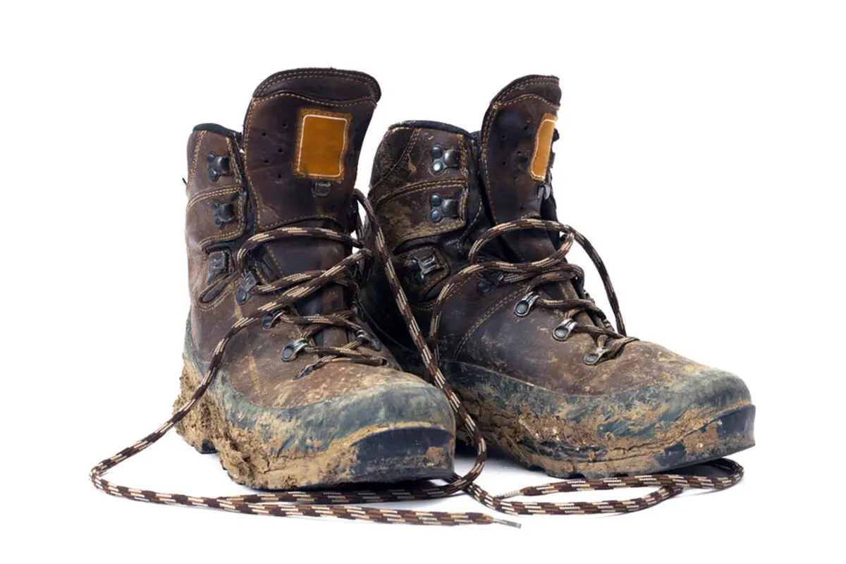 How-to-clean-military-boots-04