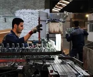 دستمزد دلاری کارگران نصف شد ، حداقل دستمزد چند دلار است؟
