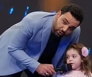 سوتی خندان؛ دختره تازه تاتی یاد گرفته یجور برا علیخانی و حیایی نطق کرد دلشون ضعف رفت