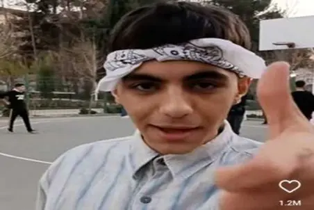 آواز زیرزمینی؛ اوه علی ضیا چه میدونی داده به رپر جوون جوری خوند ضیا ایستاده تشوق کرد