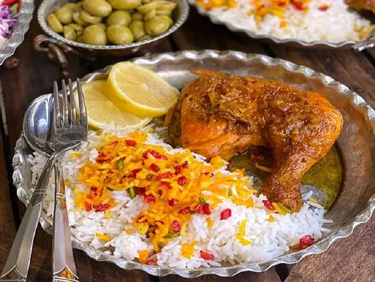 آموزش آشپزی؛ این مرغ هم نرم و لطیف هم خوشمزه هیچ بوی زهمی هم نمیده