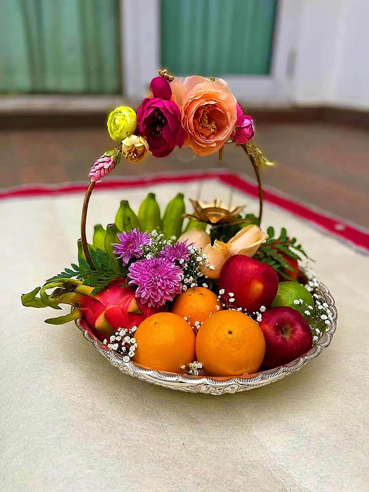 میوه آرایی شیک حنابندون