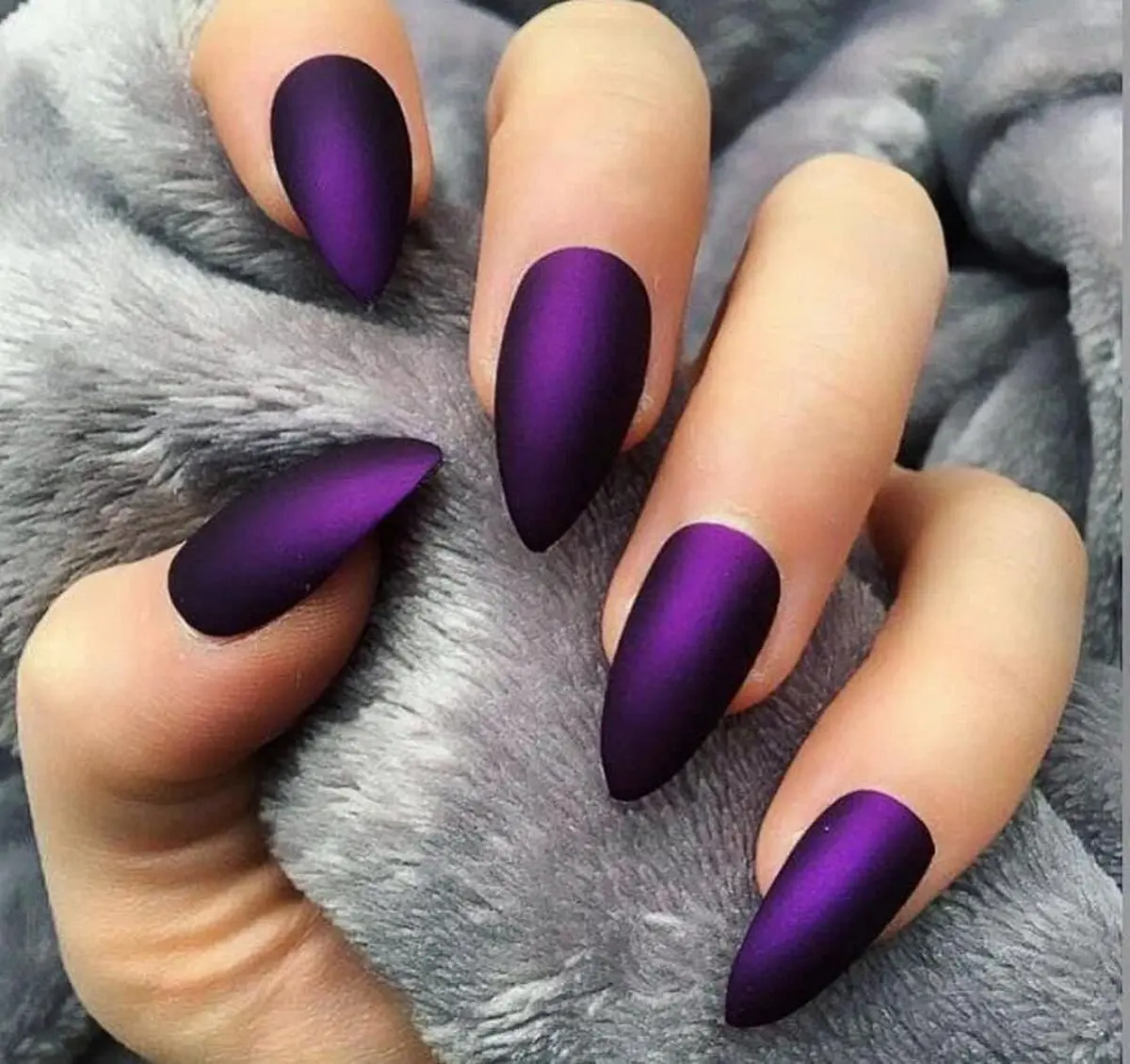 ناخن-بادومی