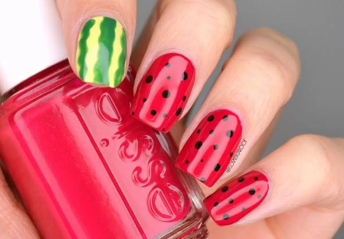 طراحی لاک قرمز