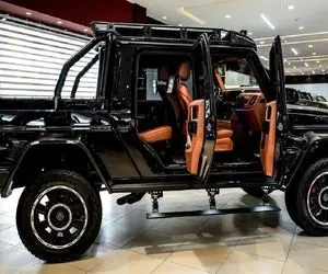 ماشین های لوکس؛ چرخ های هیولایی بزرگترین آفرود جهان از چرم تمساح ساخته شده