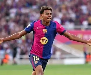 (ویدیو) لامین یامال قهرمان جدید کشتی‌کج شد!