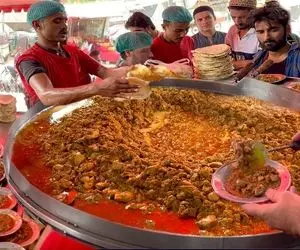 غذای خیابانی؛ جغول بغول جذاب پاکستانی که قیافه اش دل میبره وای به حال طعم و مزه اش