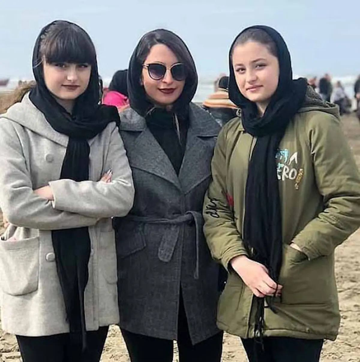 سارا و نیکا