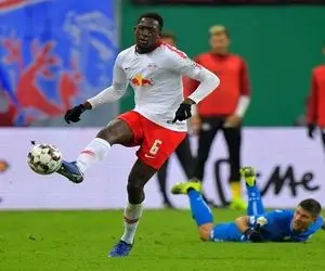 رئال مادرید علاقه مند به جذب مدافع فرانسوی تیم لایپزیش