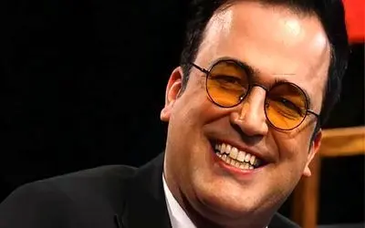 سکانس خندان/مال و اموال حامد آهنگی رو بردن مثل روانی ها بشکن میزنه/زکریا مرده از خنده