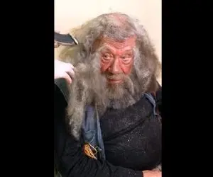 تغییر پیرمرد ریش و سیبل بلندی که تا به حال آرایشگاه نرفته رو ببینید فقط تعجب کردنش!