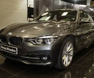 فروش قسطی بی ام و 330i؛ پیش پرداخت 458 میلیون