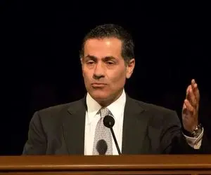 ولی نصر پژوهشگر برجسته ایرانی-آمریکایی کیست و چه کرده؟