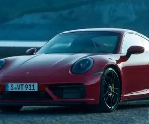 با خودروی فوق العاده خفن پورشه 911 2022 آشنا شوید! | ویدیو