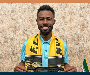 (عکس) افشاگری تیم استرالیایی از دستمزد ستاره سپاهان!