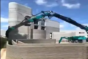 معماری خلاقانه؛ کارگرای ساختمونی آمریکا نرن دستگاه ساخت خودش صفر تا صد خونه رو میسازه