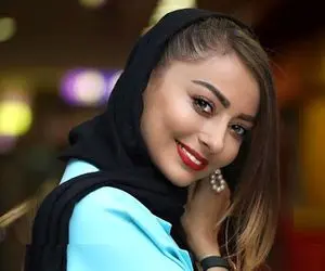 نفیسه روشن با گوشواره ای عجیب از نمایی خیلی خیلی نزدیک!