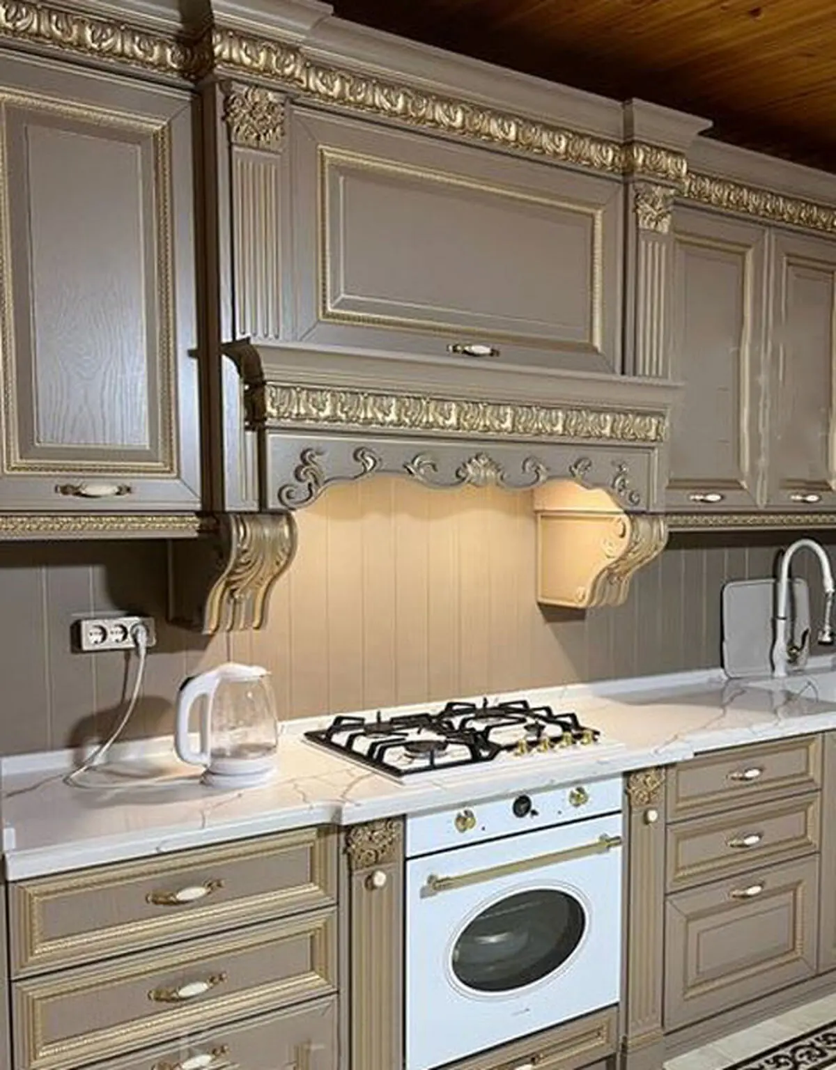hidden-hood-cabinet-22