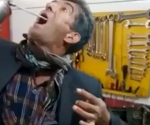 نامانوس ها؛ مرد 37 ساله ایرانی که عاشق خوردن نفت، گریس و روغن ماشینه رگ به رگ میشی