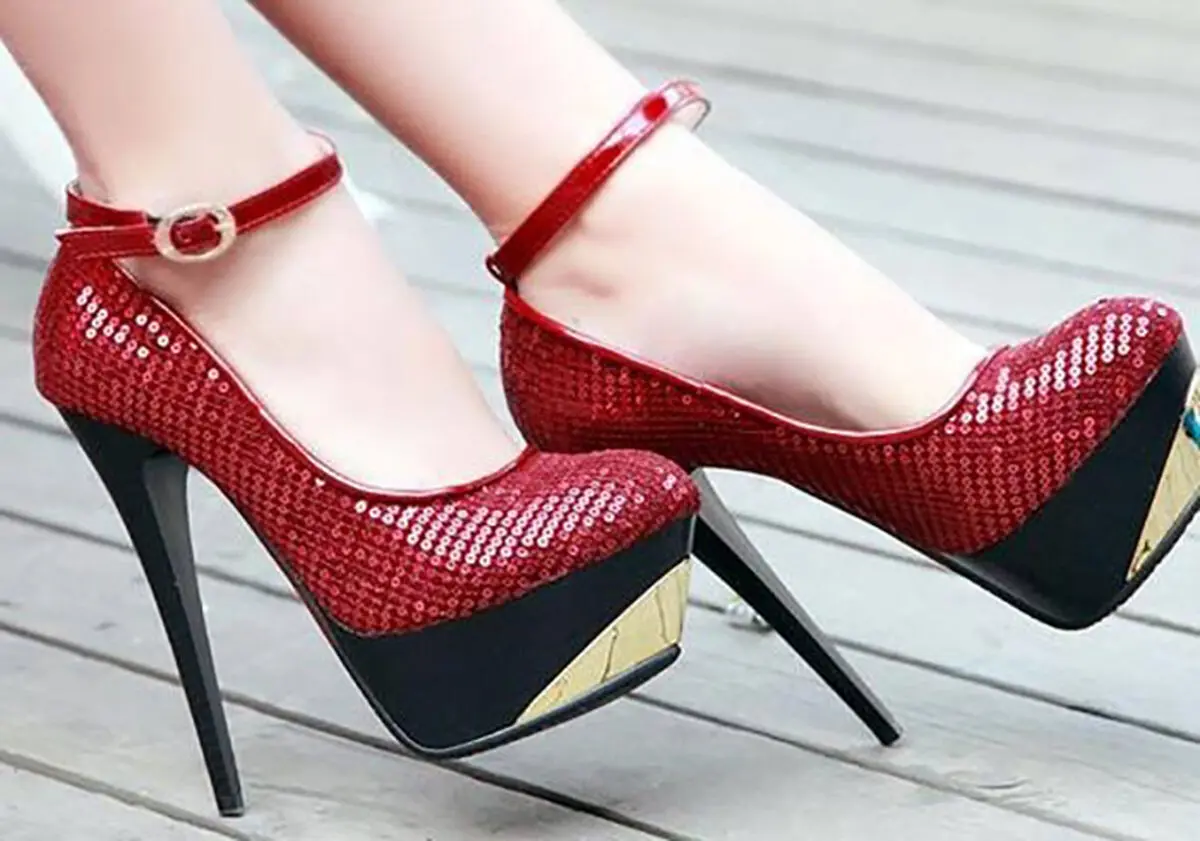 IndiaTvc91f44_heels-1