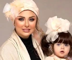 آواز هنرمندانه؛ خوش خوشان دختر نیوشا ضیغمی تو  کنسرت طلیسچی وقتی مامانش واسش میخونه