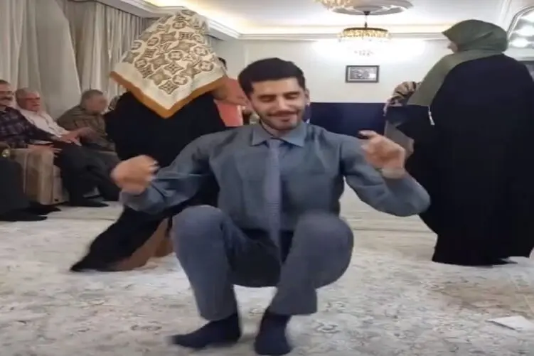 در مهمانی از پسر چابک خواستند برقصد ولی انتظار همچین هنرنمایی را نداشتند