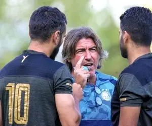 ساپینتو 2 بازیکن استقلال را به آپوئل می برد؟!