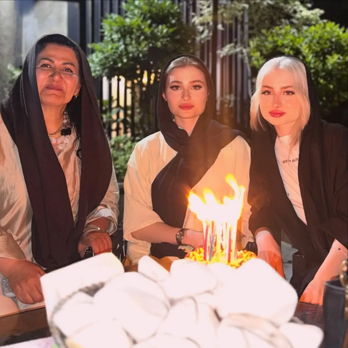 سارا و نیکا فرقانی اصل