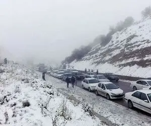 (ویدئو) بارش سنگین برف در محور هراز