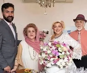 (عکس) بهاره رهنما با لباسی تنگ و بدن نما در کنار حاجی!