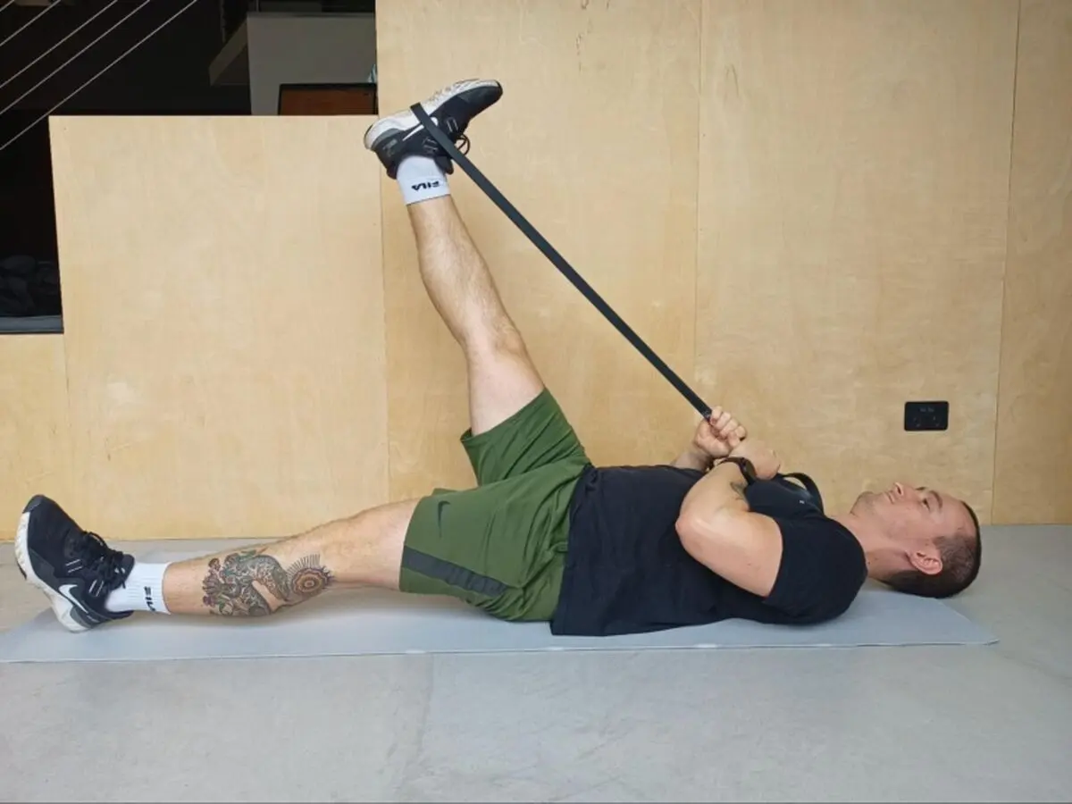 Hamstring-stretch-768x576