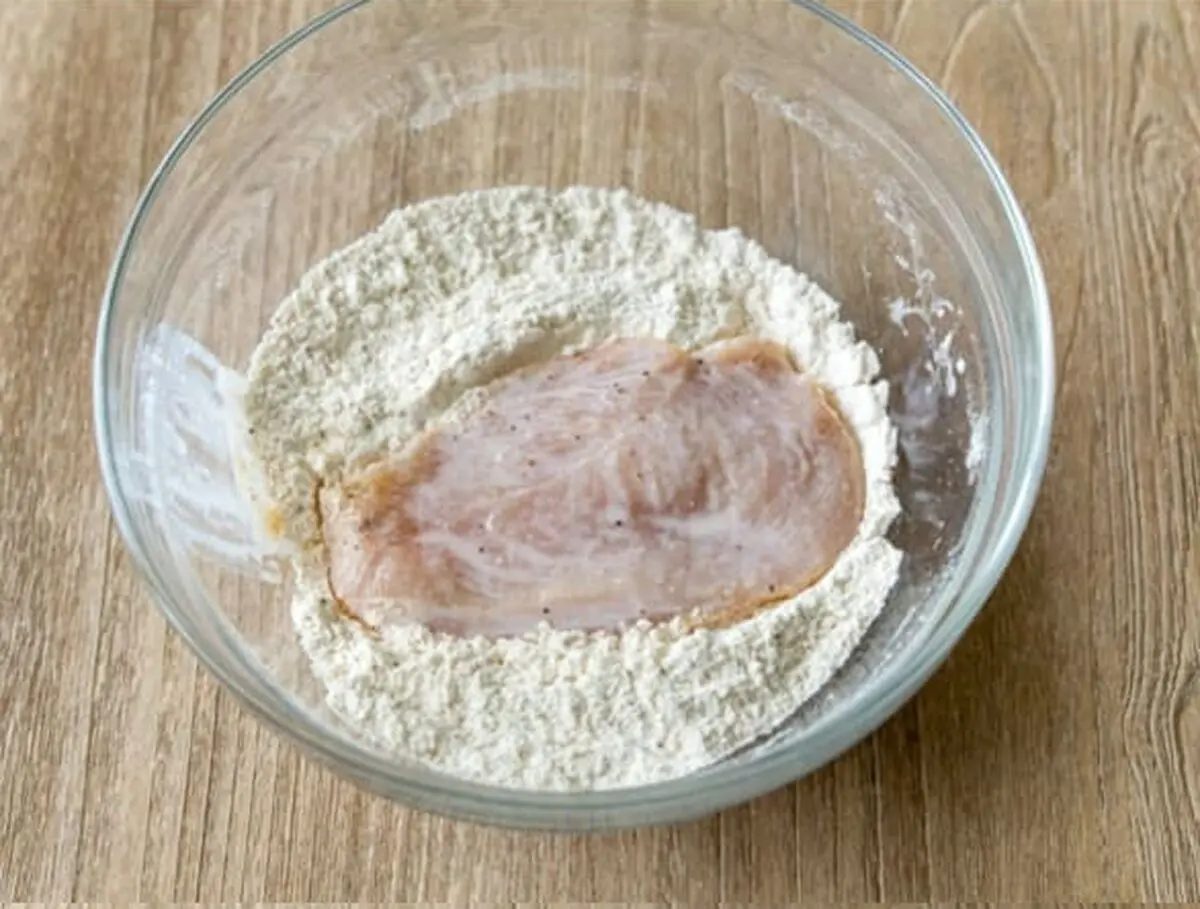 ساندویچ مرغ سوخاری