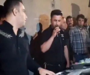 آواز محلی؛ خواننده تو عروسی چه آهنگ اشک دراری میخونه دل همه رو خون کرد فقط ارگ زنه