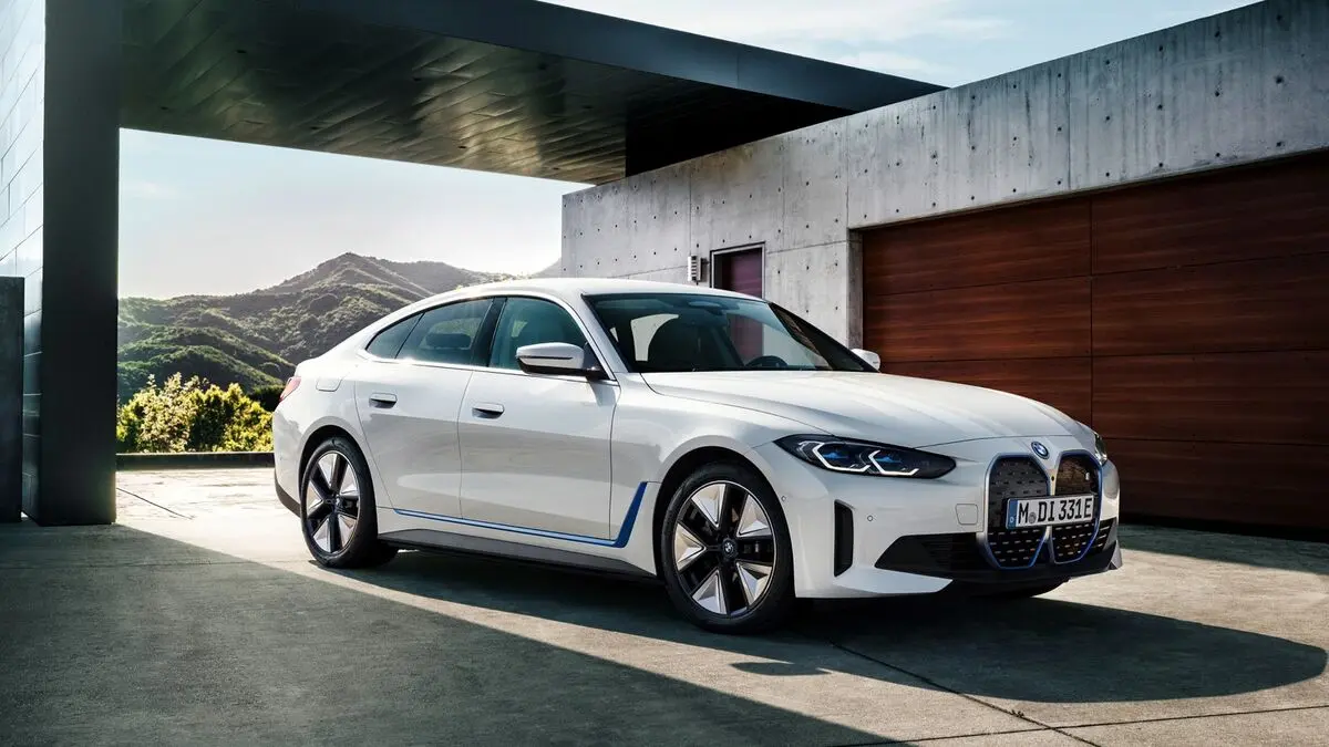 BMW_i4_eDrive40