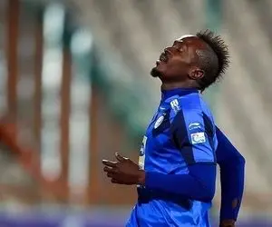 مهاجم استقلال که از رفتن به جمع آبی ها حسابی پشیمان است