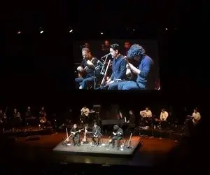 آواز همایونی؛ شجریان تو کنسرتش جلو مرد و زن با ترانه مردان خدا غوغا بپا کرد