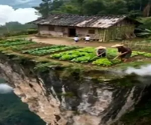 معماری خلاقانه؛ مرد برا این که بچه هاشو از رفیق ناباب دور کنه رفت بالا کوه خونه ساخت