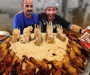 صبحانه خیابانی ؛ خوراک محبوب عراقی ها یه چیز تو مایه عدسی اما با نخود و آب قلم گاو