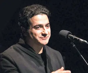 آواز ماندگار؛ وقتی همایون شجریان آهنگ با من صنما رو خوند کل سالن از شادی رفت هوا