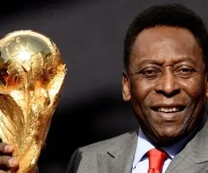 «پله» هوادارانش را از نگرانی درآورد