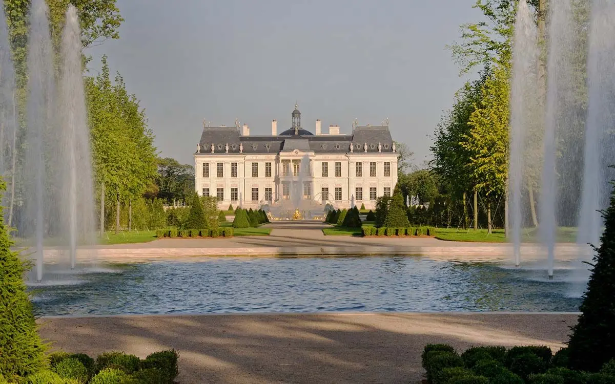 17Chateau1-videoSixteenByNineJumbo1600-v2
