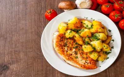 غذای رژیمی؛ با مرغ و سیب زمینی یه غذای کم کالری درست کن خوشمزه تر از زرشک پلو