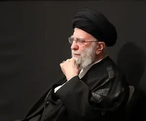 فیلم دیده‌ نشده‌ از آیت‌الله خامنه‌ای در اتاق عمل بیمارستان صحرایی