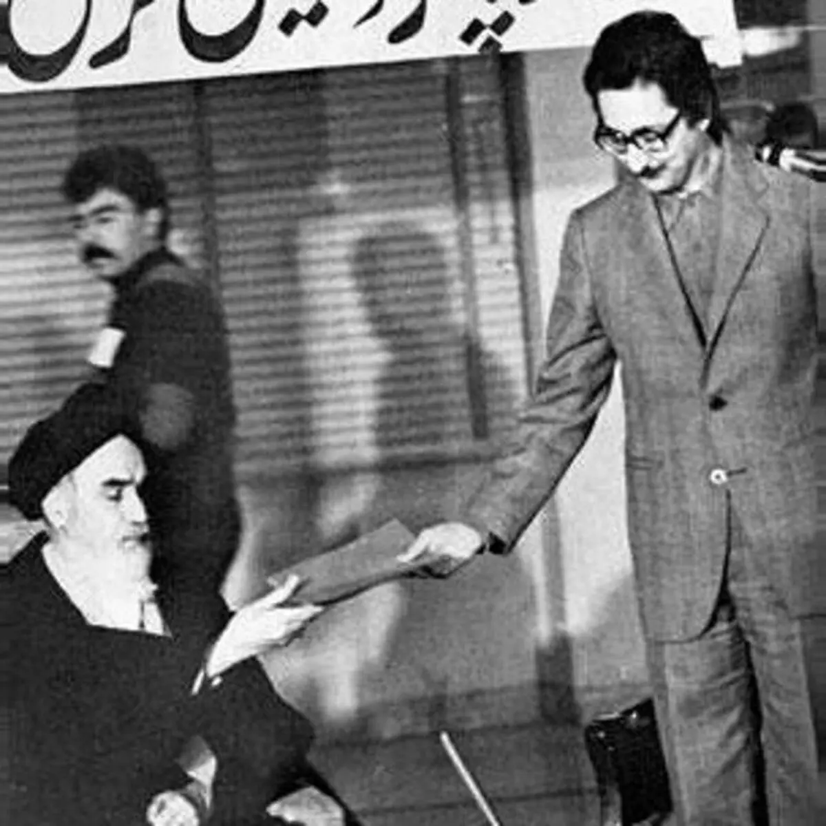 110618223146_khomeini_banisadr_304x304__nocredit