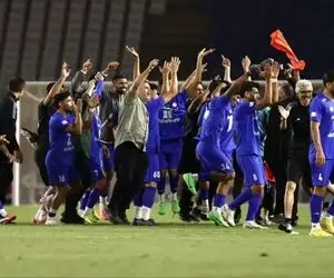 وقتی استقلال خوزستان نسبت به پوستر پرسپولیس دیس بازی سنگین می کند