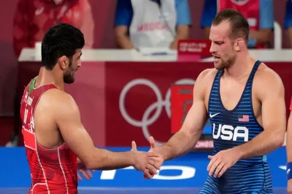 حسن یزدانی-دیوید تیلور