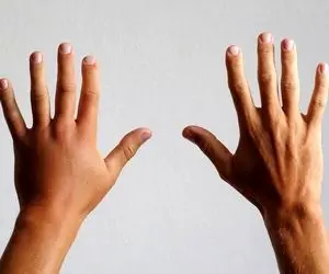 چیستان فکری؛ اون چیه که می‌ تونم تو دست راستم بگیرم اما نمی‌تونم تو دست چپم نگه دارم؟