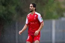 چرا قلعه‌نویی به مدافع پرسپولیس فرصت نمی‌دهد؟