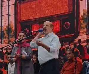 آواز شاد؛ رقص و آواز منوچهر آذری؛ گذر عمر رو نشون میده